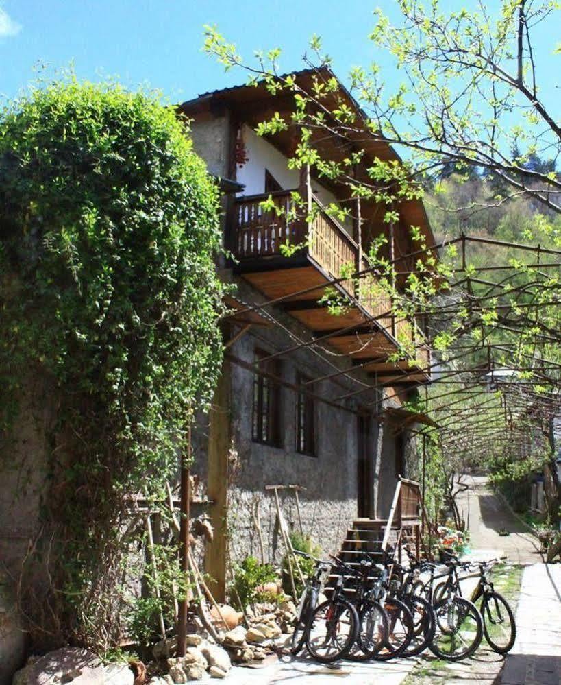 Guest House Gallery Oni Exterior foto